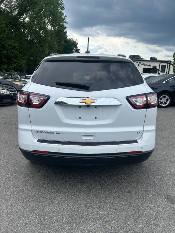 2017 Chevrolet Traverse LT