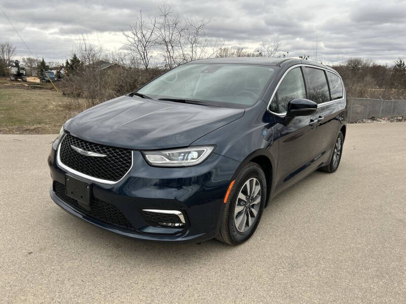 2023 Chrysler Pacifica Plug-In Hybrid Touring L