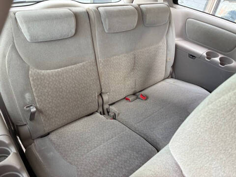 2005 Toyota Sienna