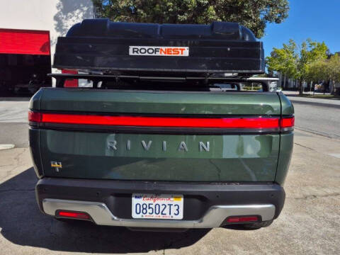 2023 Rivian R1T Adventure