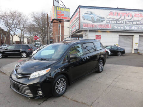 2019 Toyota Sienna XLE 8-Passenger