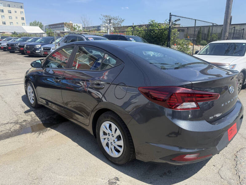 2020 Hyundai Elantra SE