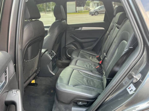 2017 Audi Q5 2.0T quattro Premium Plus