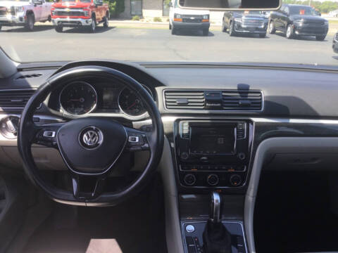 2018 Volkswagen Passat 2.0T SE