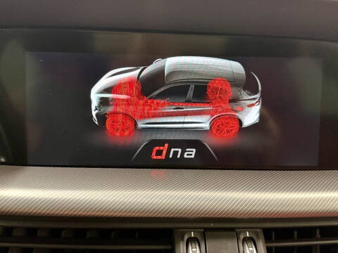 2019 Alfa Romeo Stelvio Ti Sport