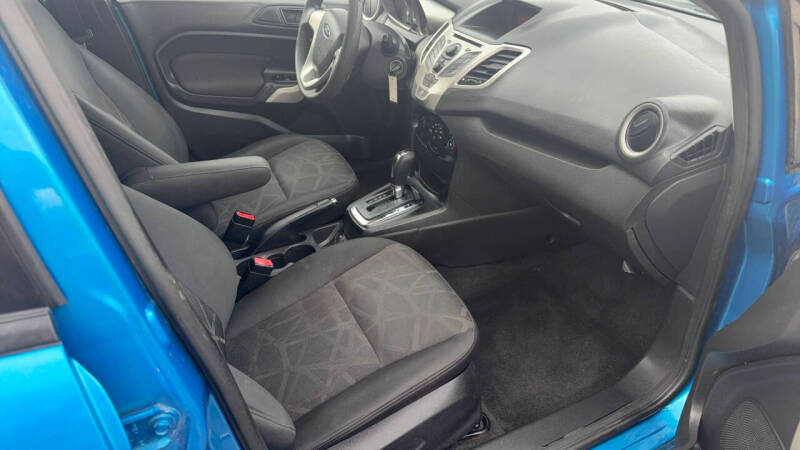 2012 Ford Fiesta SE