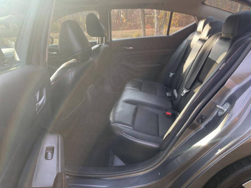 2021 Nissan Altima 2.5 SR