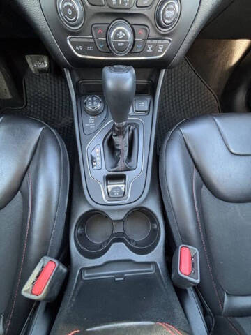 2021 Jeep Cherokee Trailhawk