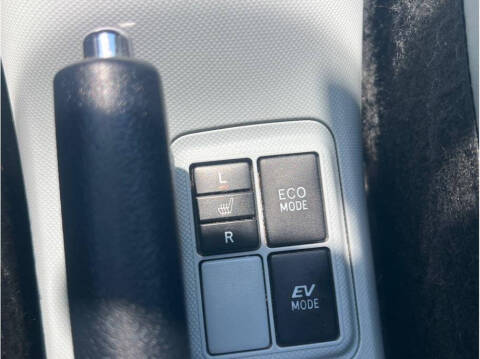 2013 Toyota Prius c