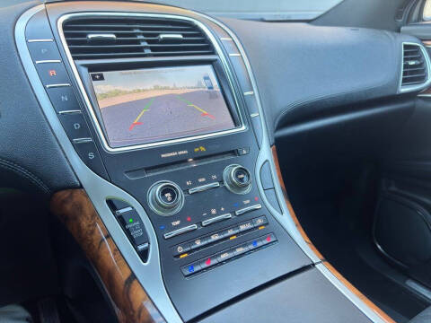 2019 Lincoln Nautilus Reserve