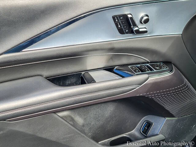 2024 Cadillac LYRIQ Tech