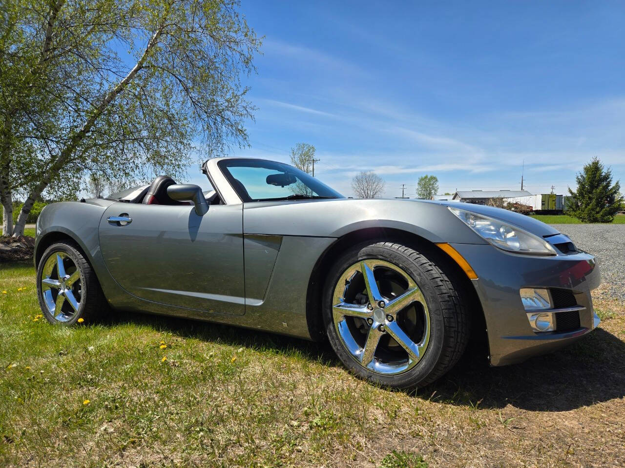 2007 Saturn SKY 11