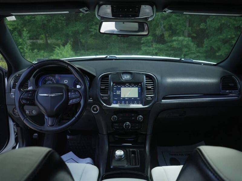 2018 Chrysler 300 S
