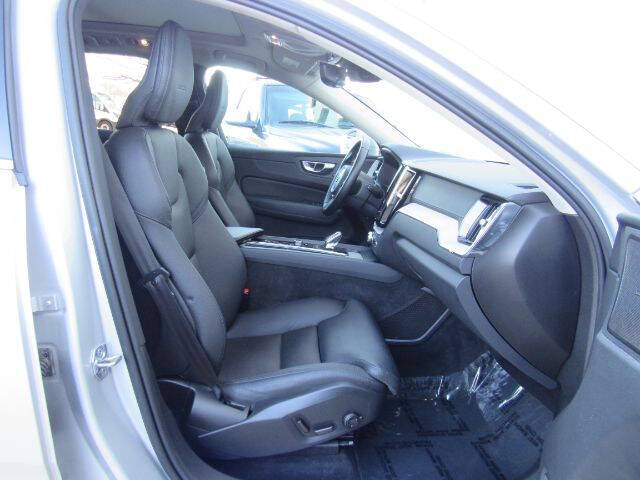 2020 Volvo XC60 T8 eAWD Inscription