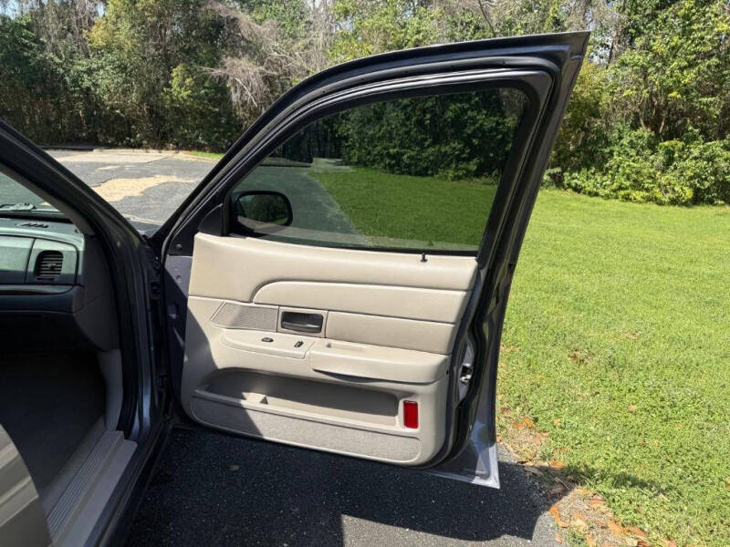 2006 Ford Crown Victoria