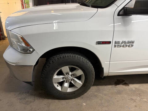 2015 RAM 1500 SLT