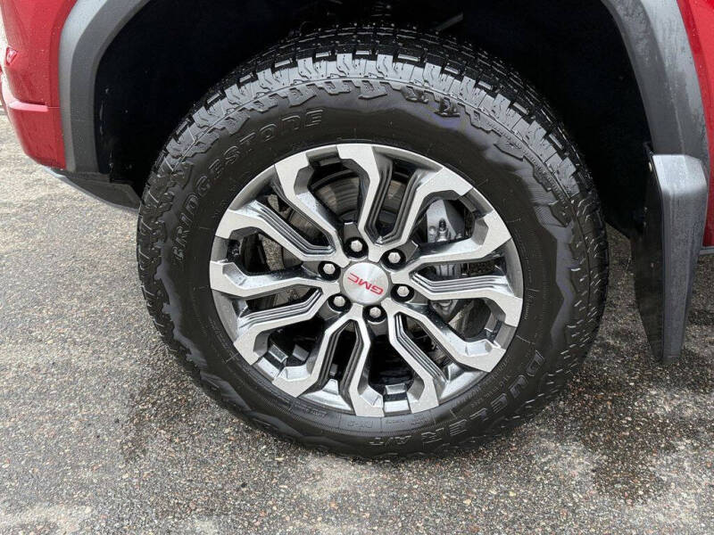 2024 GMC Canyon Denali