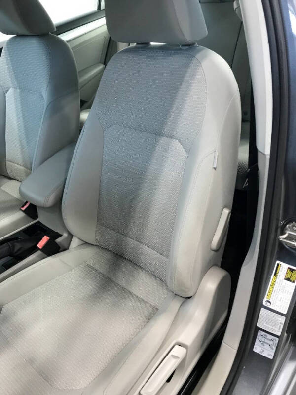 2016 Volkswagen Passat 1.8T S