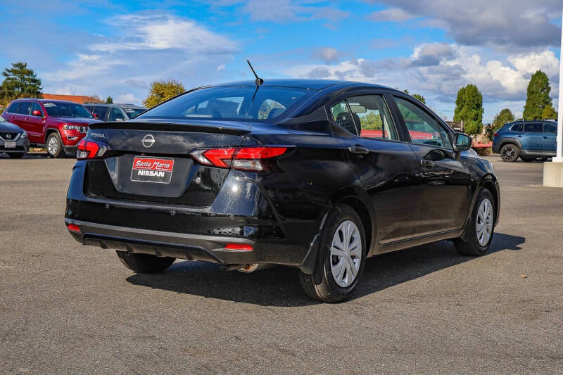 2025 Nissan Versa S