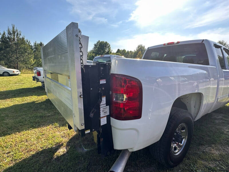 2009 Chevrolet Silverado 2500HD 1LT photo 6