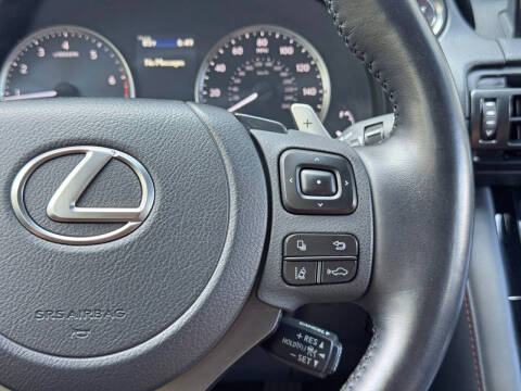 2023 Lexus IS 300