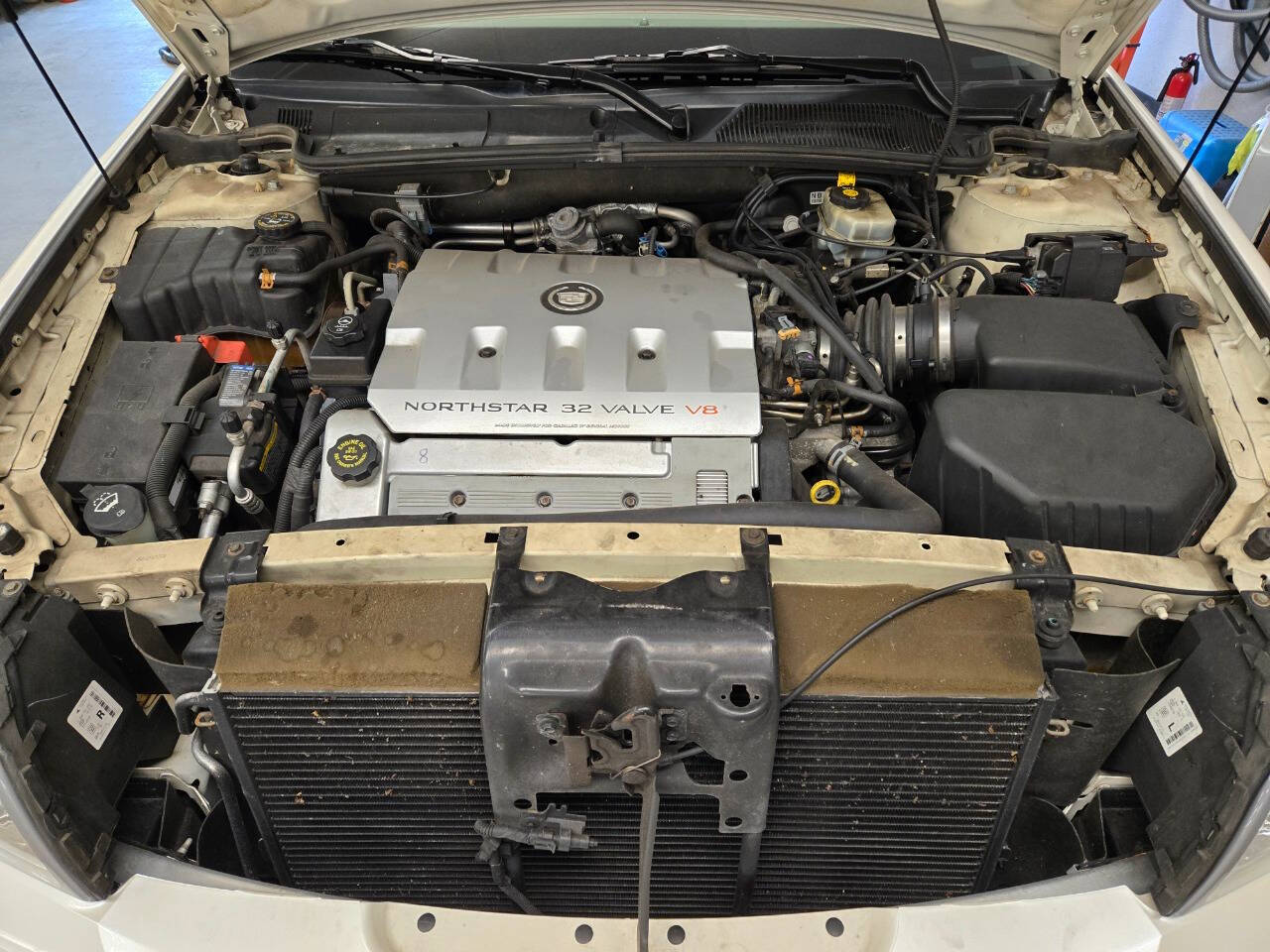 2002 Cadillac DeVille 7