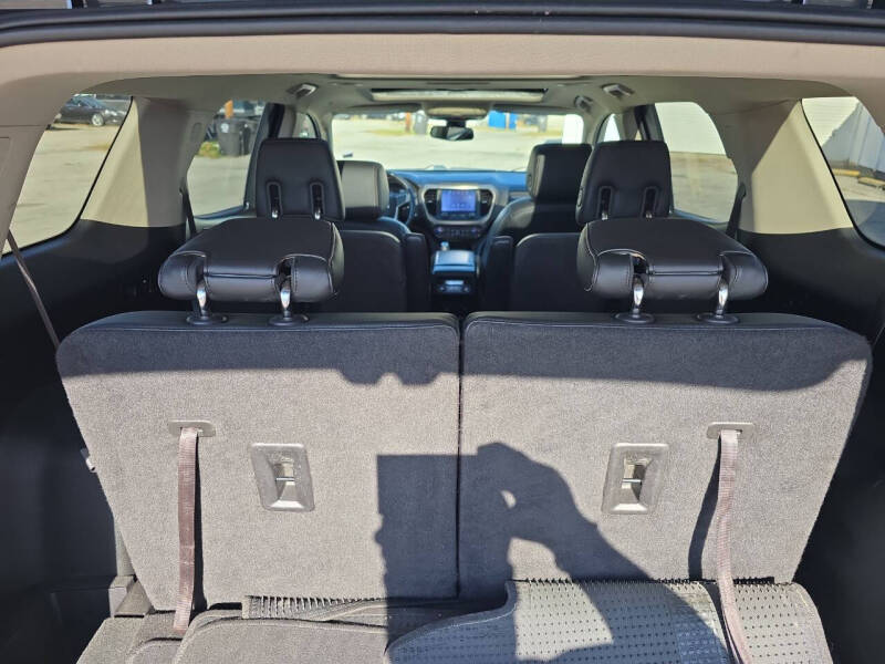 2017 GMC Acadia Denali