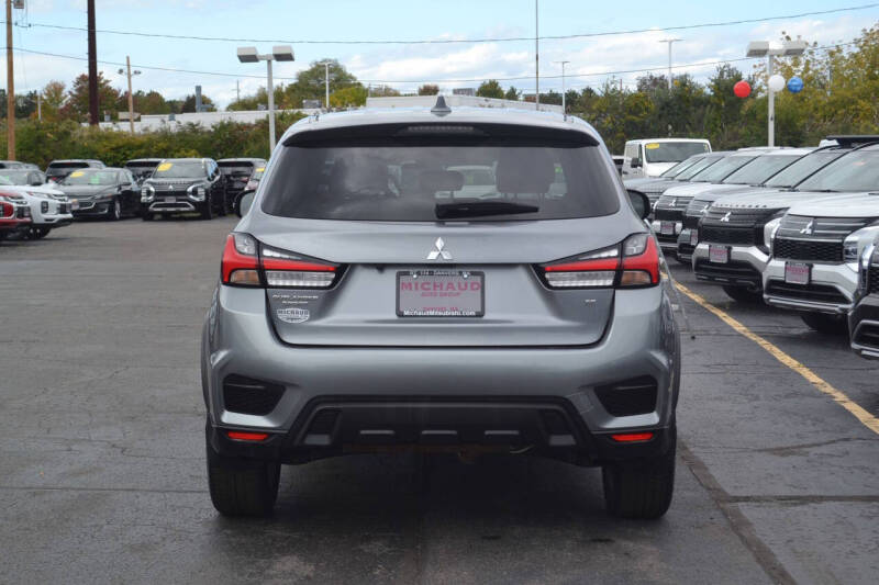 2022 Mitsubishi Outlander Sport SE