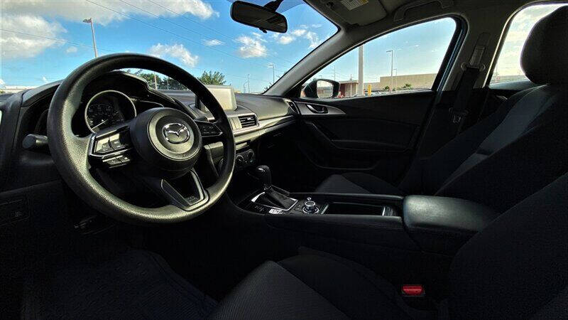 2017 Mazda MAZDA3 Sport