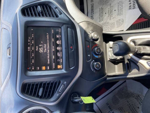 2017 Jeep Cherokee Sport