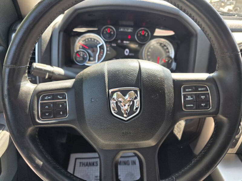 2017 RAM 1500 SLT