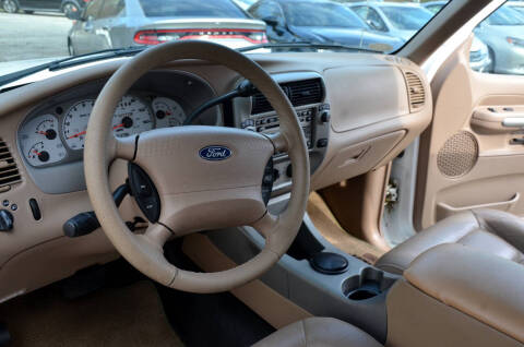 2002 Ford Explorer Sport Trac Value