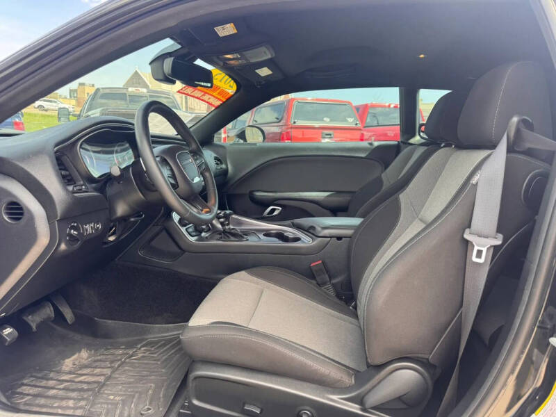 2015 Dodge Challenger SXT