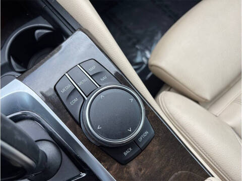 2017 BMW 5 Series 540i
