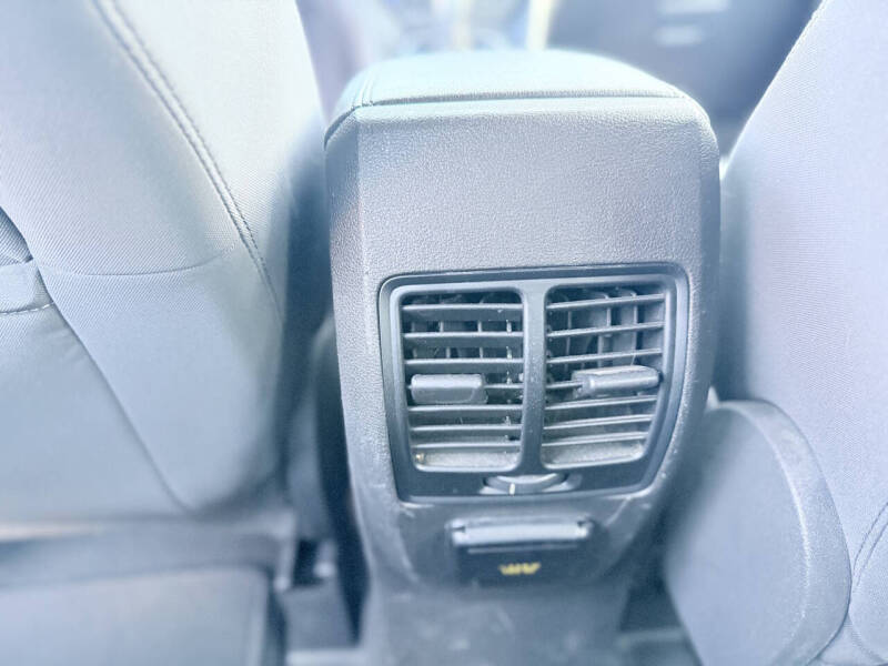 2013 Ford C-MAX Hybrid SE