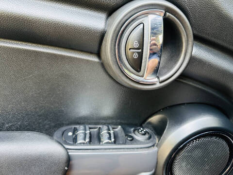 2022 MINI Hardtop 4 Door Cooper