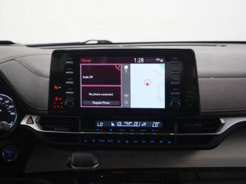 2023 Toyota Sienna Platinum 7-Passenger