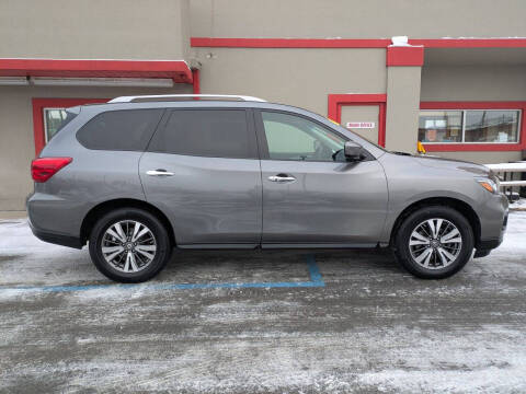 2017 Nissan Pathfinder SL