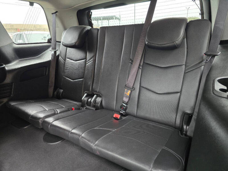 2019 Cadillac Escalade Luxury