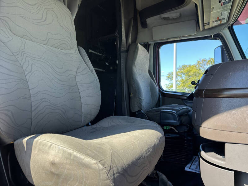 2014 Volvo VNL