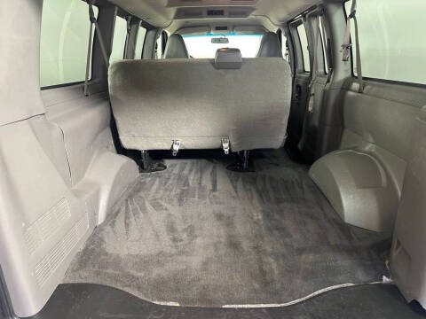 2017 Chevrolet Express LS 2500