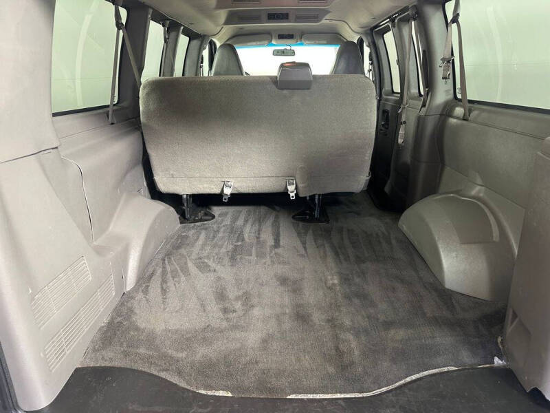 2017 Chevrolet Express LS 2500