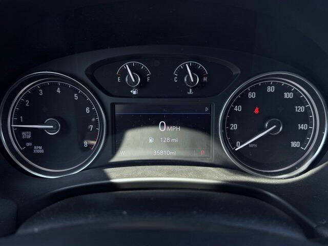 2023 Buick Enclave Essence