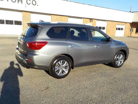 2020 Nissan Pathfinder S