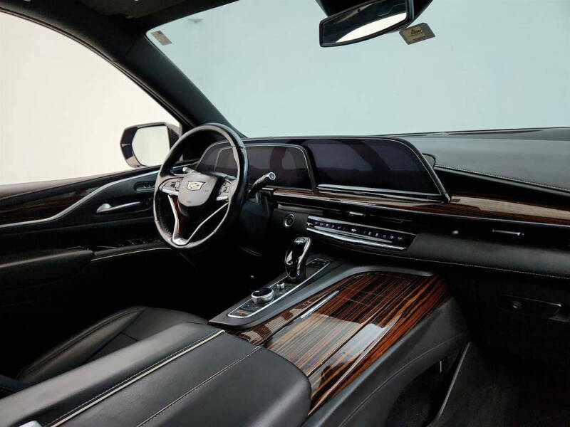 2022 Cadillac Escalade Luxury