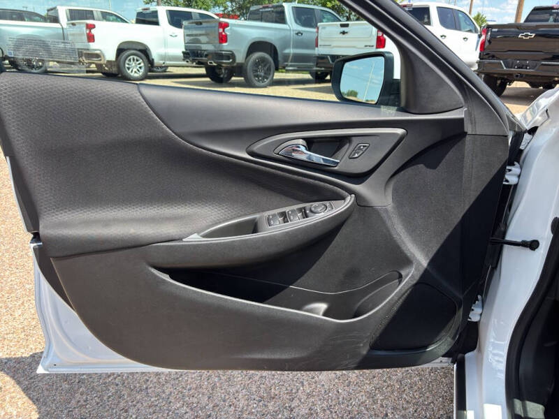 2024 Chevrolet Malibu LT