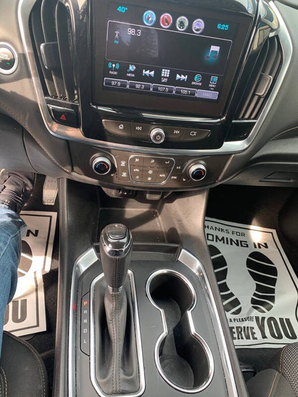 2018 Chevrolet Traverse LT Cloth