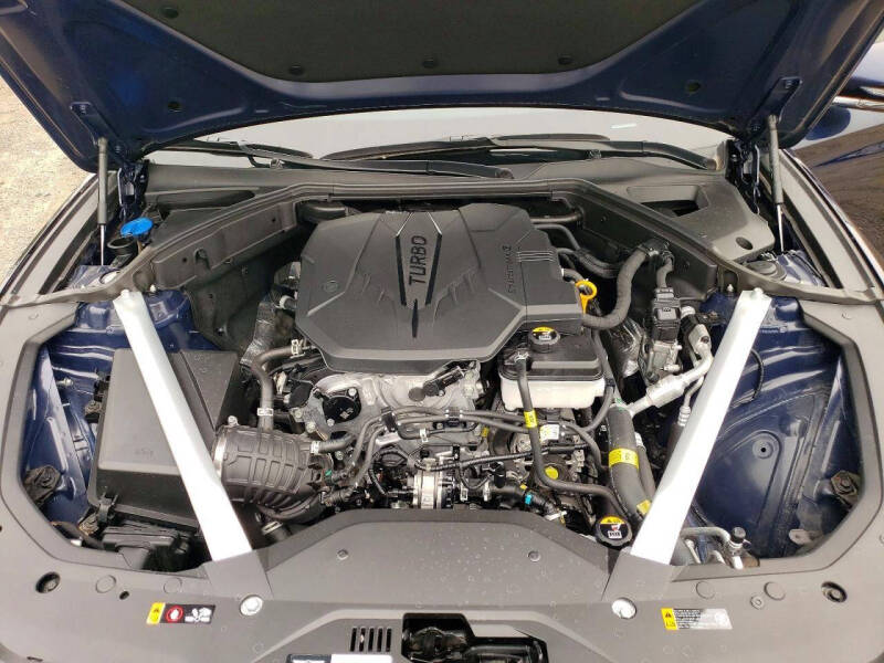 2026 Genesis G70 2.5T Standard