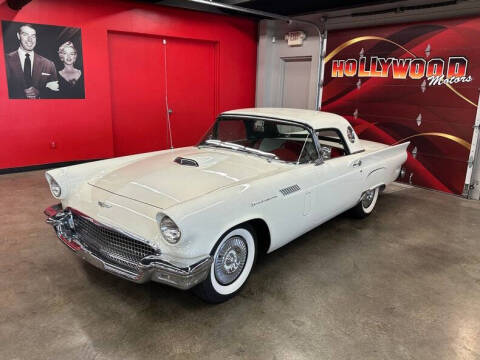 1957 Ford Thunderbird