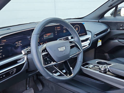 2025 Cadillac LYRIQ Sport 1